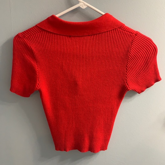 Red top - Picture 4 of 4